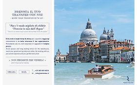 Ca Rezzonico Apartment R&R